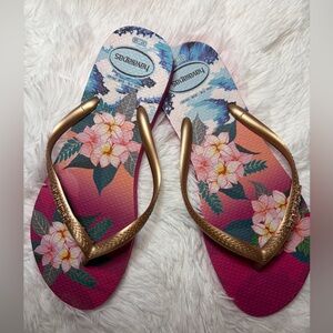 Havaianas Women's Floral Ombre Flip Flops with Metallic Gold Straps
